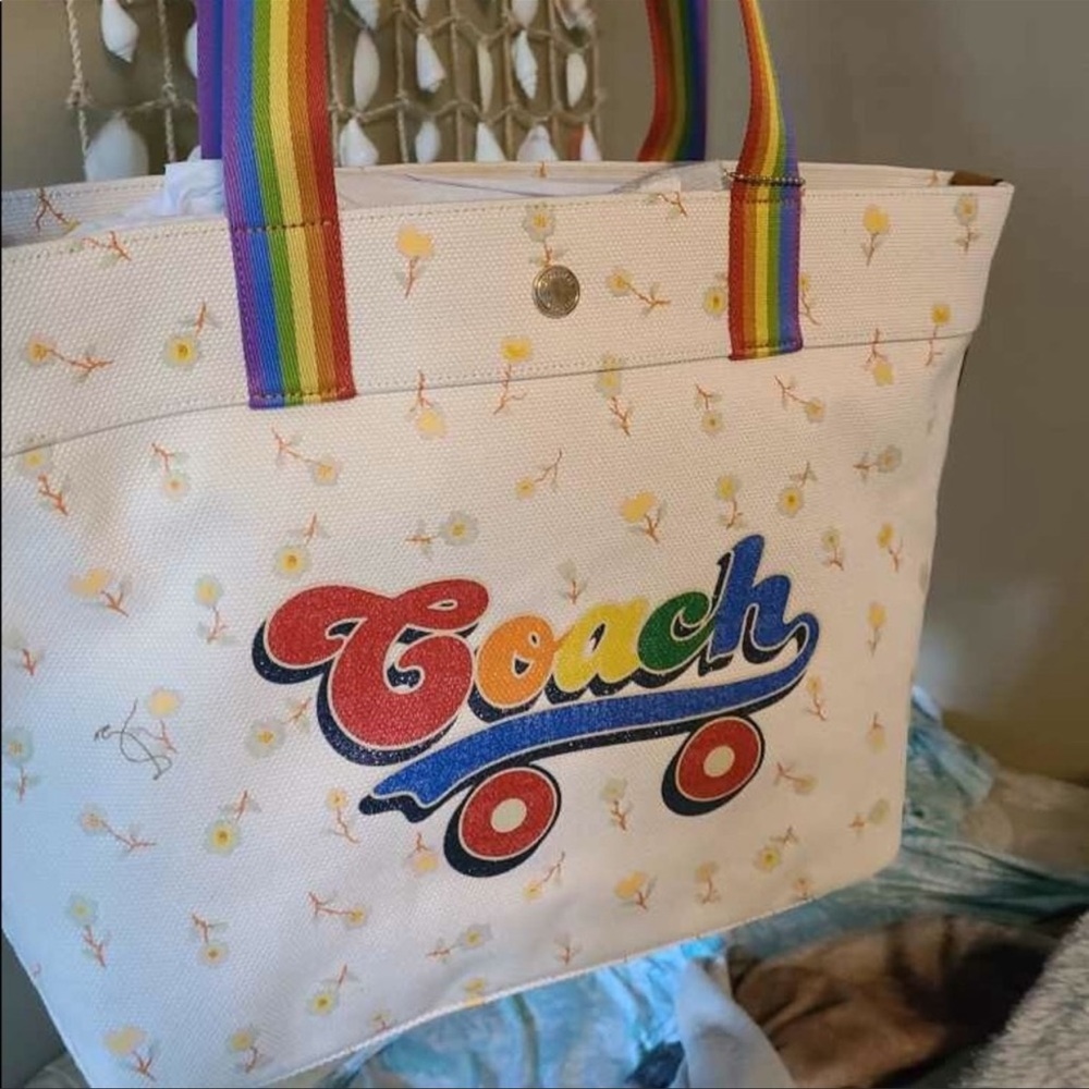 Brand new coach retro roller skate bag 🌈🏳️‍🌈🦄